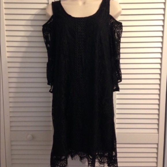 Francesca's Collections Dresses & Skirts - ✨WORN ONE✨COLD SHOULDER BLACK LACE DRESS FRANCESCA